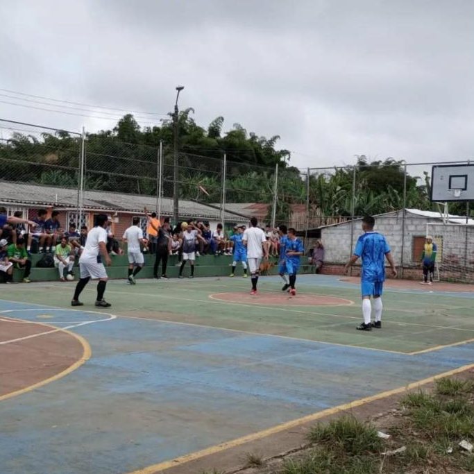 Parque y zona deportiva · JAC Vereda La Pola